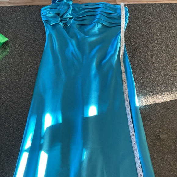 Beautiful Fiesta Gown, Blue, Medium - Picture 11 of 15